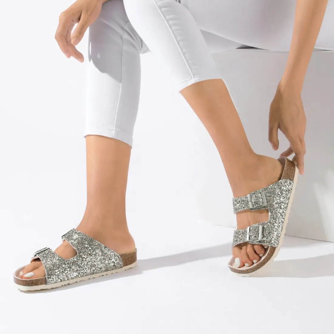 Size 13 | Size 12^holster Farah- LightGold